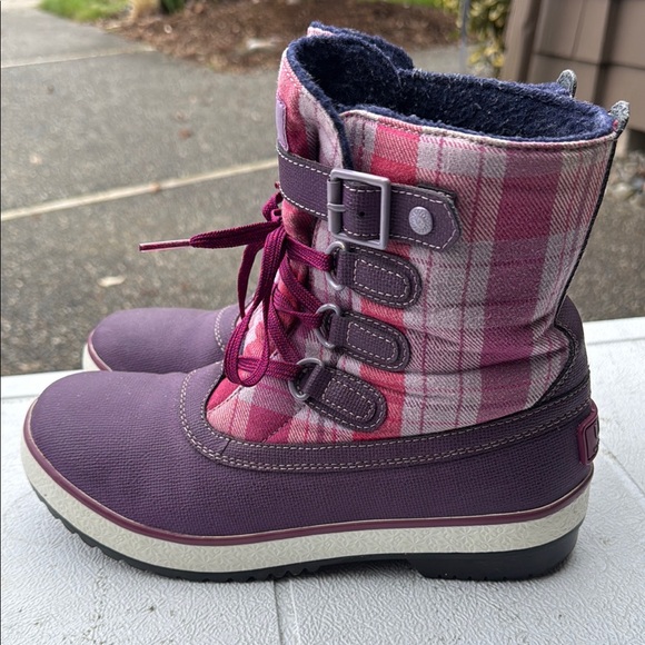 UGG Women’s Purple Plaid Boots - Picture 4 of 6